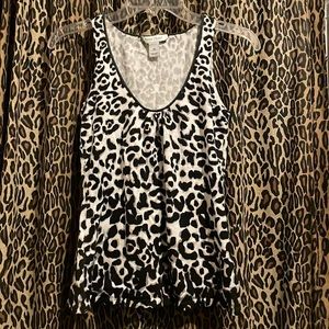 Drapey leopard 🐆 print tank top XS White House Black Market